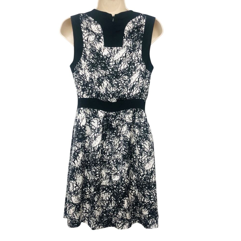 Kensie Black White graphic Print Sleeveless Fit & fFare Dress Black Accent Trim - Picture 15 of 16